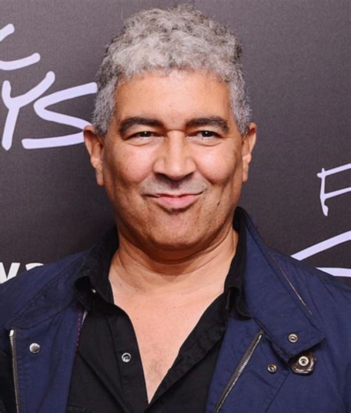 Pat Smear Biography, Height & Life Story Super Stars Bio
