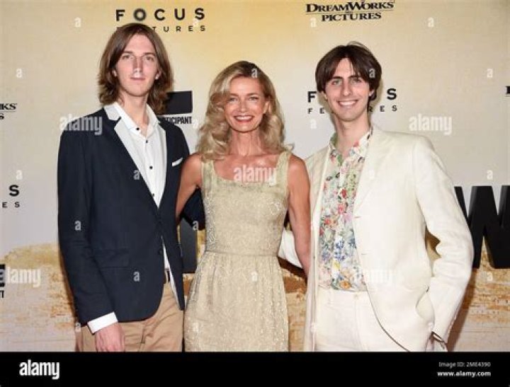 Paulina Porizkova Didn&rsquo;t Know Ric Ocasek Was Married With Kids When