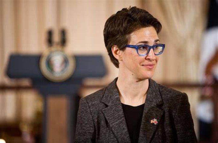 Perfil de Rachel Maddow, jornalista da MSNBC e ativista liberal