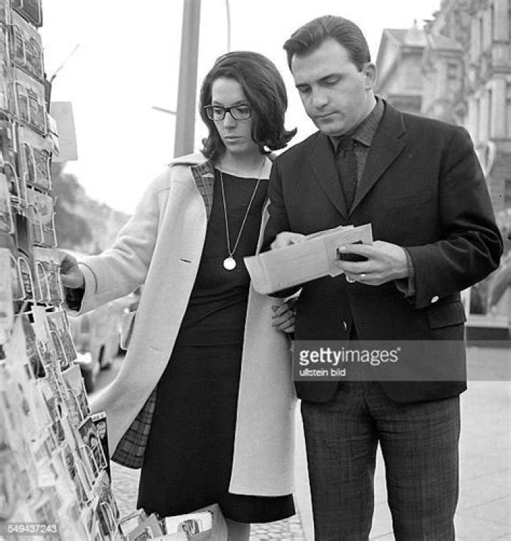 Petsilas Where is Nana Mouskouri's exhusband now? Dicy Trends