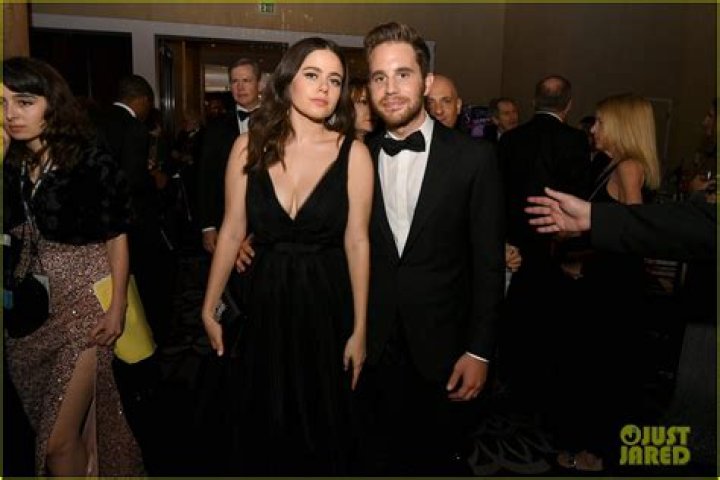 Photo ben platt bff molly gordon golden globes 03 Photo 4410465
