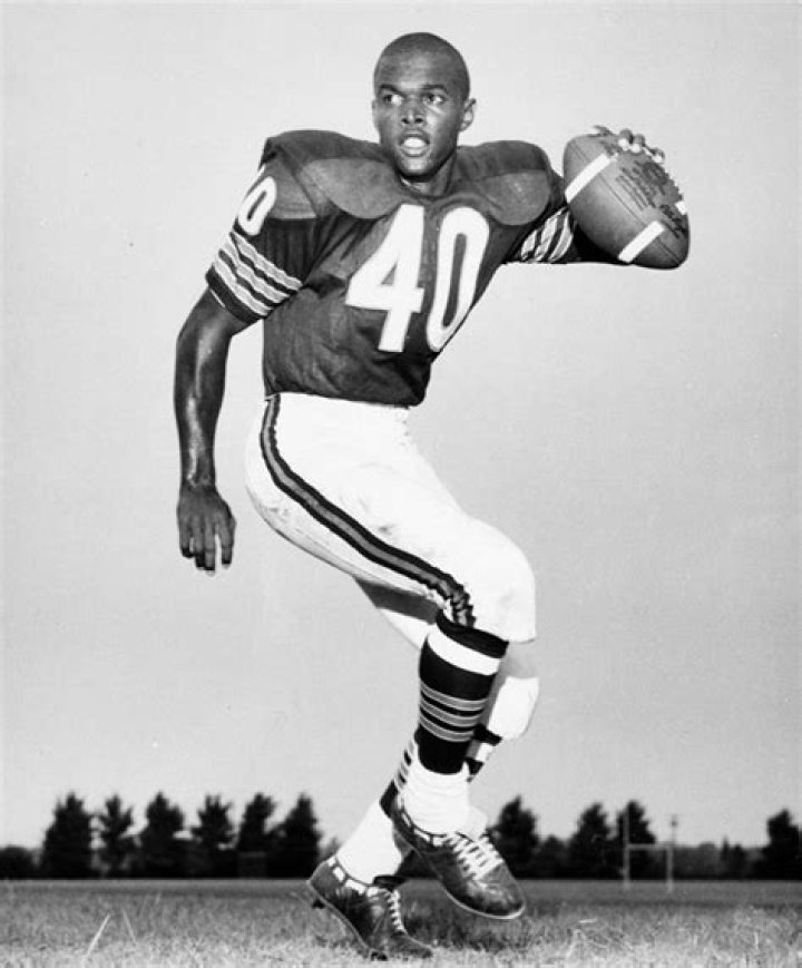Photos Gale Sayers through the years, 19432020 National News
