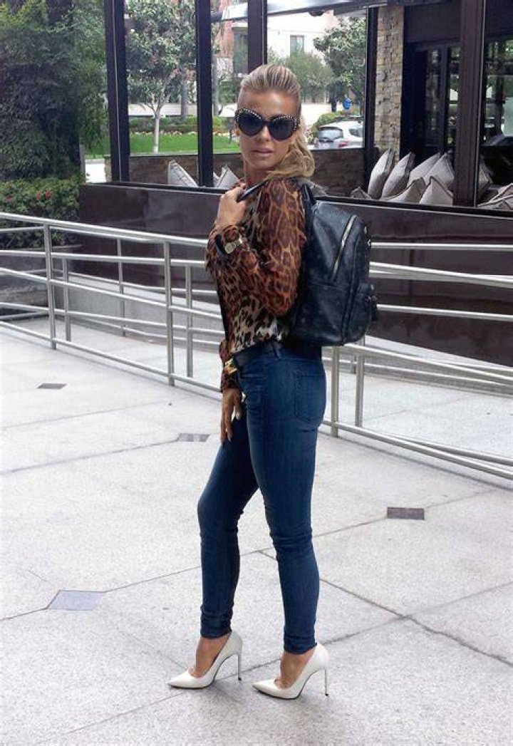 Pin on Celebrity Street Style