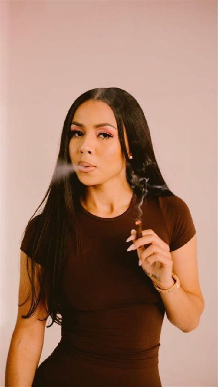Pin on mariah the scientist