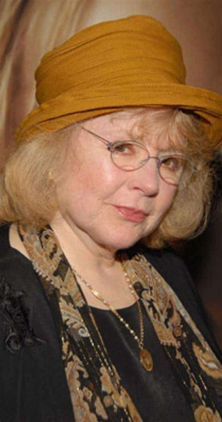 Piper Laurie Net Worth Bio Height Family Age Weight Wiki 2022 Images