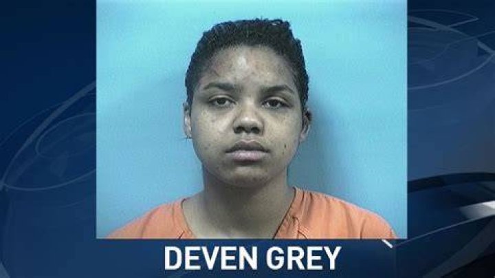 Police Woman fatally shot boyfriend during argument, charged with