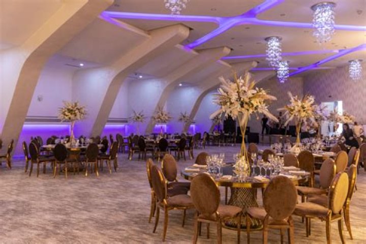 progresiv Bijuterie Cadru cina restaurant brad parscale predea Nutriție