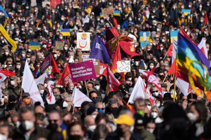 Protests planned across Russia to &lsquo;save Navalny&rsquo;s life&rsquo; as West warns