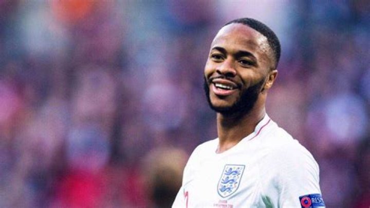 Raheem Sterling Bio, Age, Net Worth 2020, Salary Raheem Sterling Real