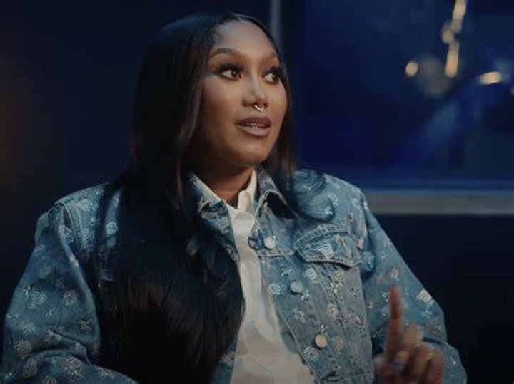 R&B Hitmaker Muni Long Is Ready To Take What’s Hrs RANGE