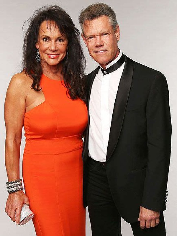 Randy Travis marries Mary Davis and attend Country Music Awards Daily