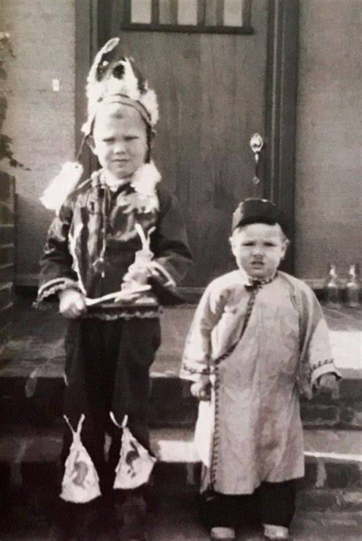 Rare and Adorable Childhood Photos of Dwayne &ldquo;The Rock&rdquo; Johnson Posing
