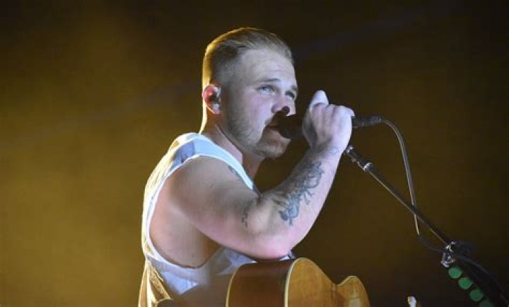 Read Connolly Saving Country Music