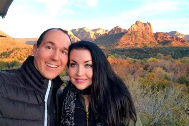 Rebecca Arroyo, Wife Of American Author, Raymond Arroyo Background