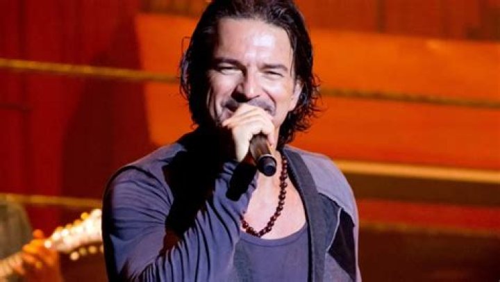 Ricardo Arjona así fue su concierto sorpresa en un bar de Londres que