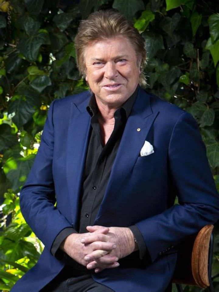 Richard Wilkins breaks down during emotional interview