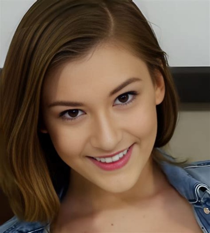 Riley Mae (Actress) Age, Videos, Photos, Biography, Boyfriend, Wiki