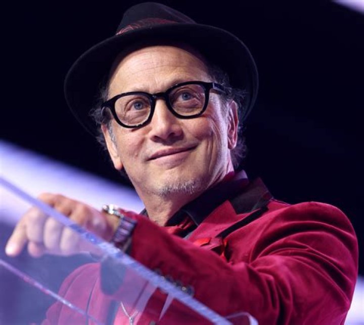 Rob Schneider Bio, Early Life, Career, Wife, Net Worth, Measurements