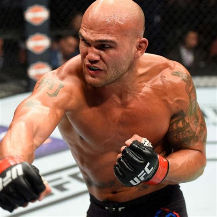 Robbie Lawler's Wiki Net Worth,Wife,Tattoo,Son,Brother,Father,Car,Diet