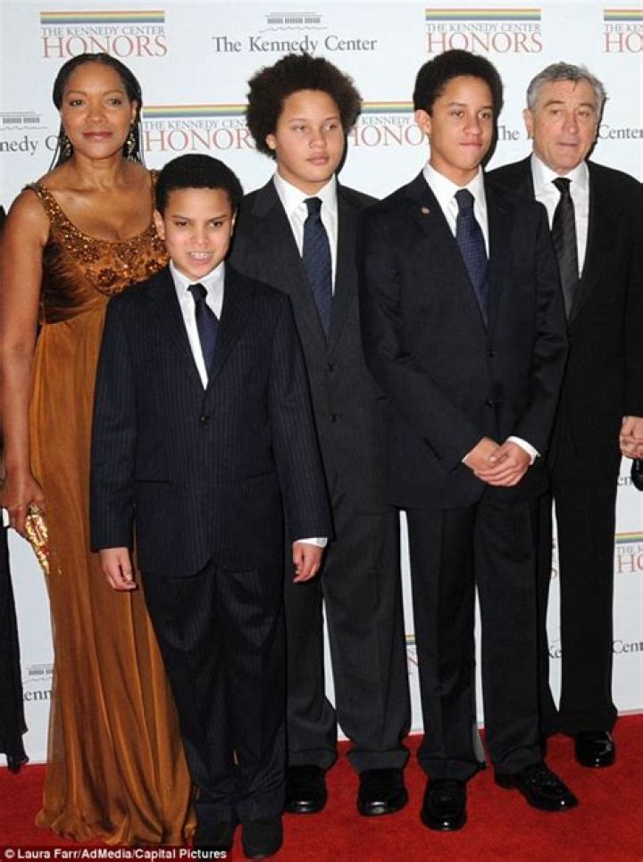 Robert De Niro honors his gay father with new documentary Daily Mail