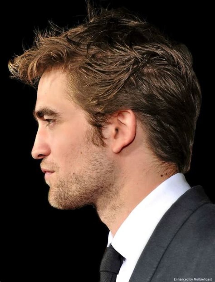 Robert Pattinson Profile Images &mdash; The Movie Database (TMDb)