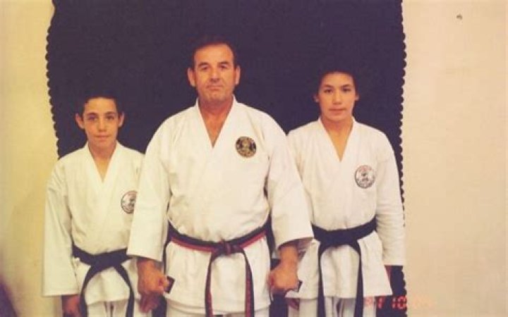 Robert Whittaker shares throwback pictures from 2004, gives "props" to