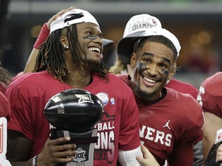 Roll Jalen Roll How Jalen Hurts has forever changed College Football