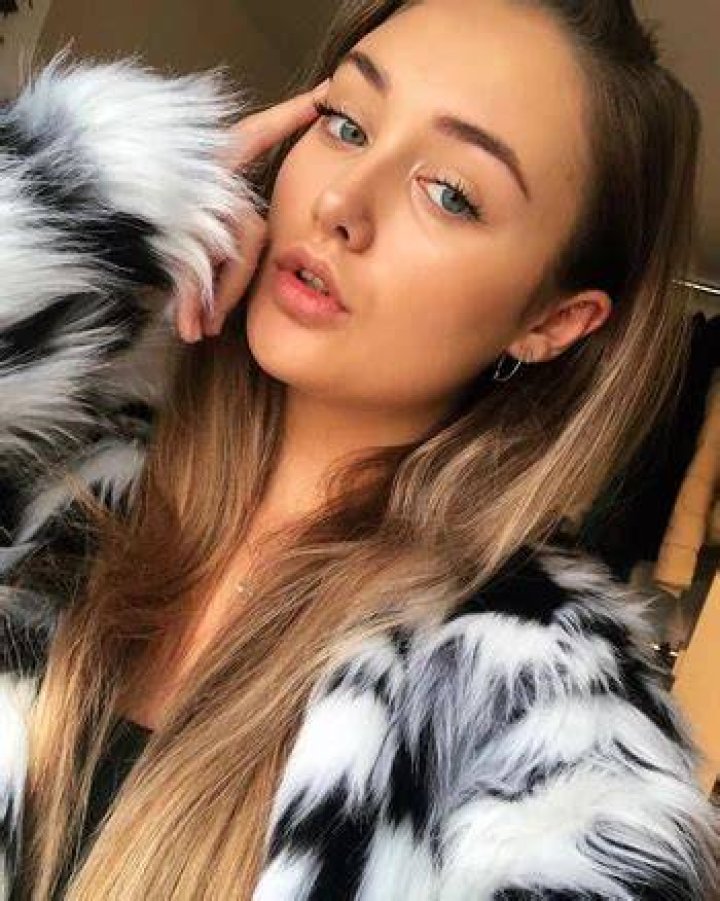 Rosie Lewis Sidemen Wiki Fandom