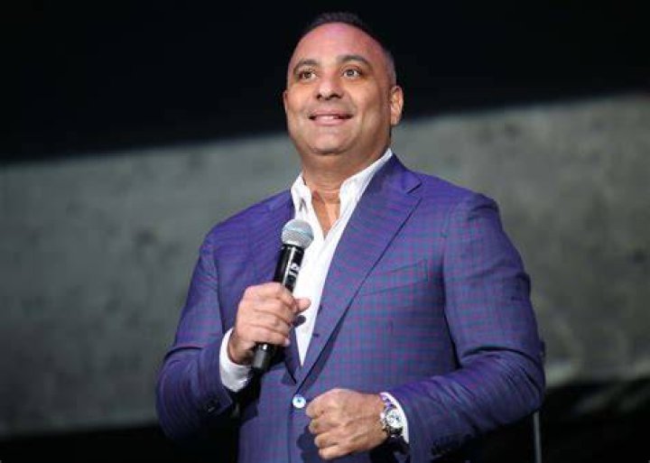 Russell Peters Net Worth 2022 How Much is He Worth? FotoLog