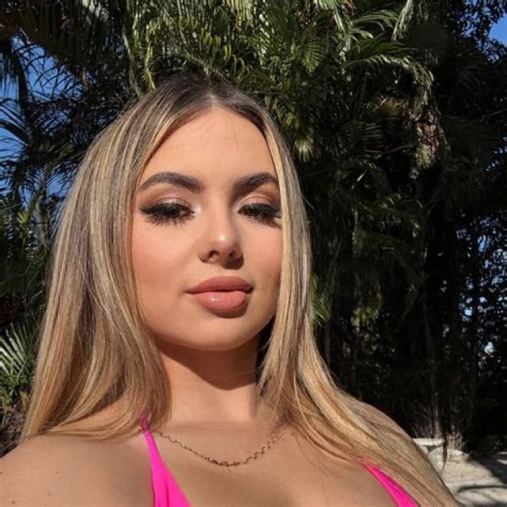 Sabrina Banks OnlyFans, Age, Height, Net Worth, Boyfriend