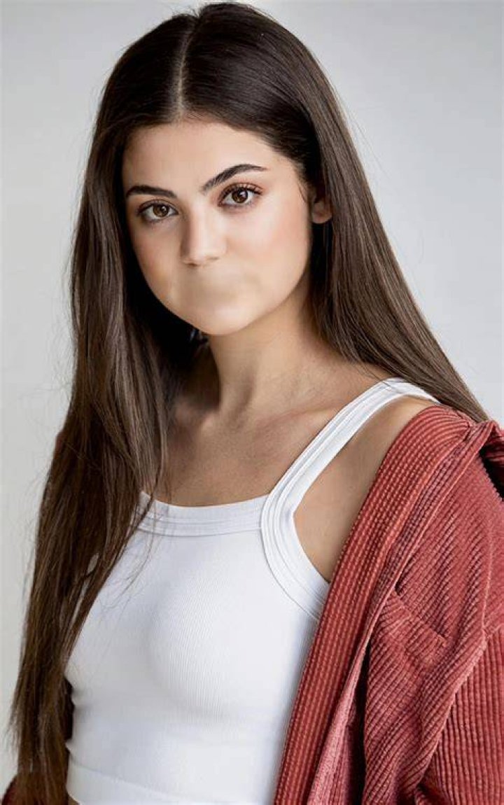 Sadie LaflammeSnow