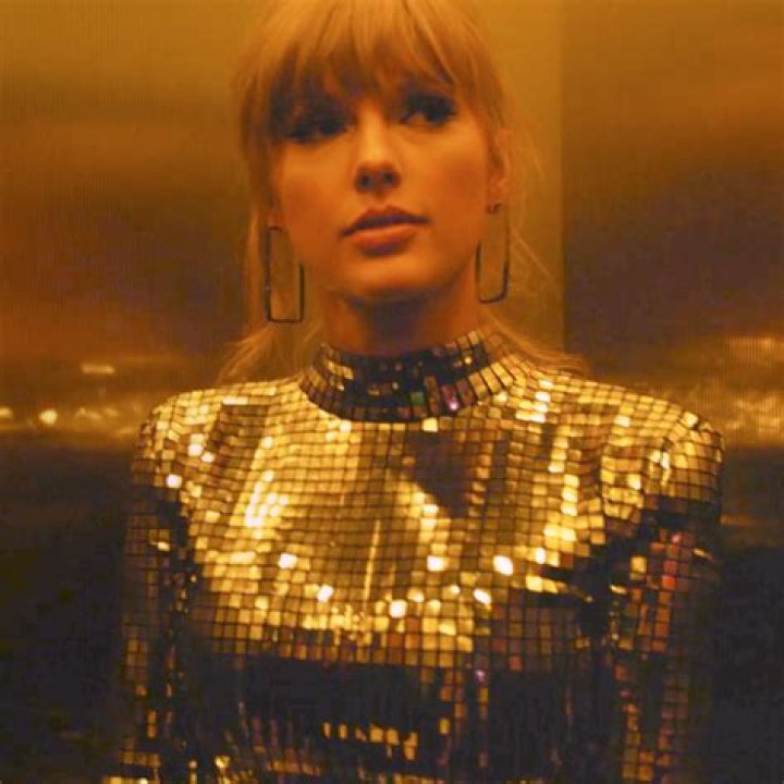 Sagittarius Swift! Taylor's Astrology And Personal Horoscope...