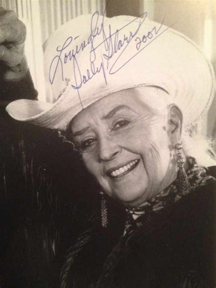 Sally Starr dies at 90; famous for TV, radio cowgirl persona