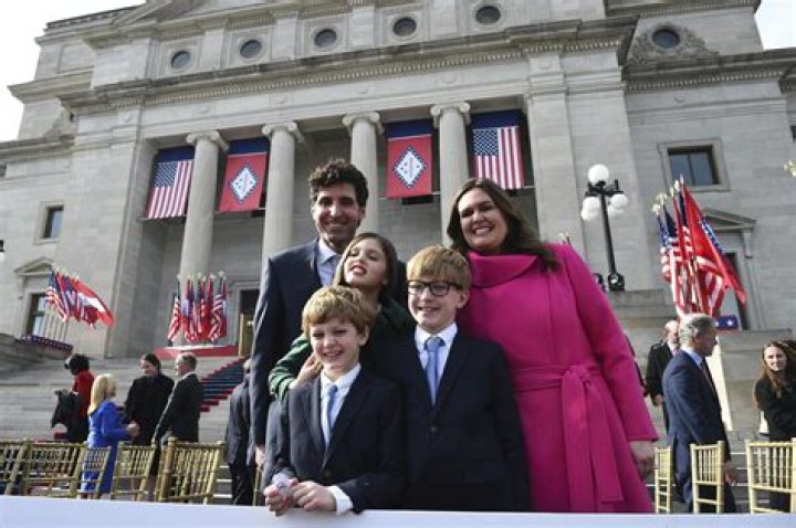 Sarah Sanders Husband Net Worth, Bryan Chatfield Sanders...