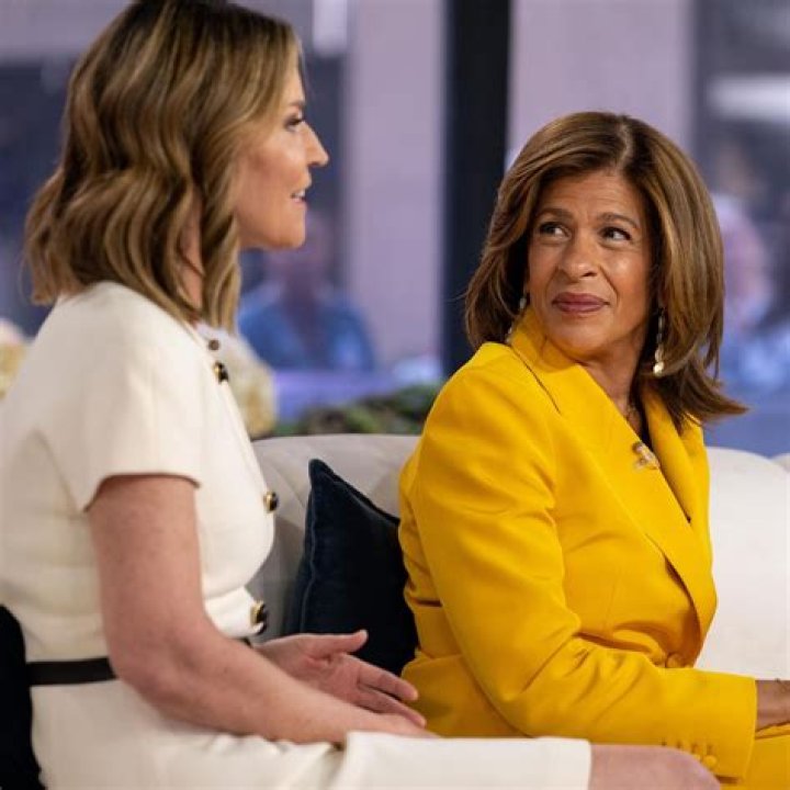 Savannah Guthrie Pulls a Beyonc&eacute;, Reveals Surprise Wedding and