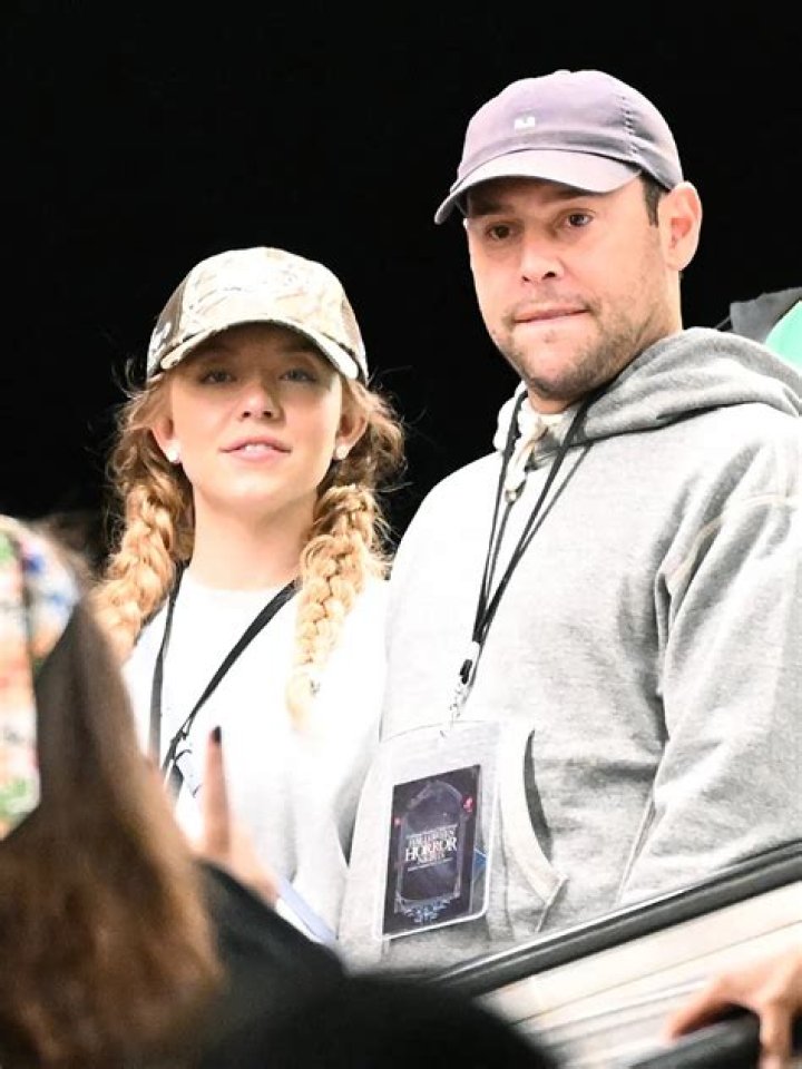 Scooter Braun Surprises Parents Of Scholarship Winner