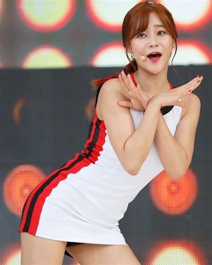 Seo_Yu_Na + AOA + Yuna Aoa, Retro bikini, Asian beauty