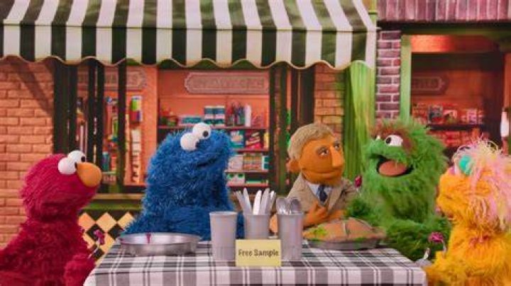SesaME! (parody of ME! as performed by Taylor Swift feat. Brendon Urie