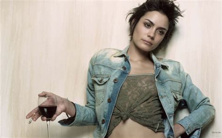 Shannyn Sossamon Widescreen Wallpaper Shannyn Sossamon Wallpaper