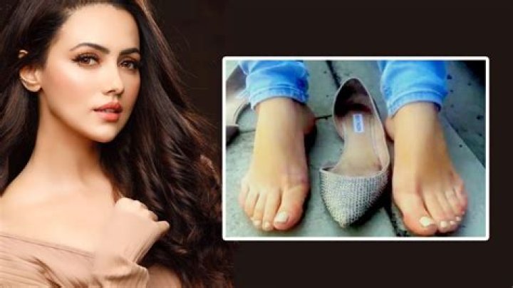 Shraddha kapoor, Celebrity feet, Bollywood actress
