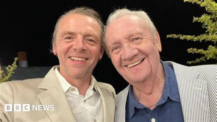 Simon Pegg pays tribute to late jazz musician dad