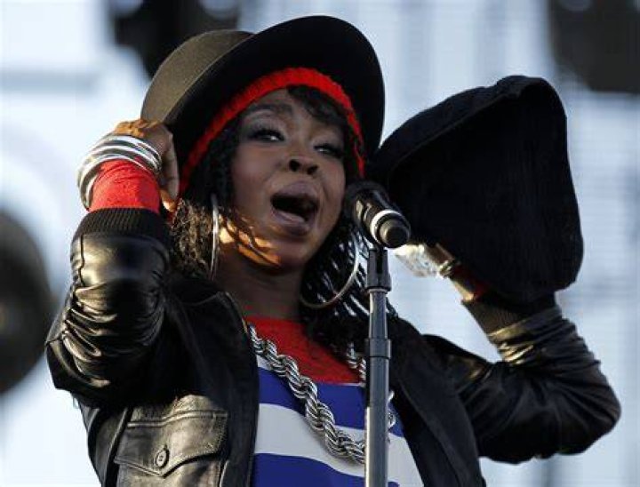 Singer Lauryn Hill Claims 'Very Real Threats' Against Her Family As