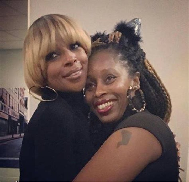 Sister Love, Mary J. Blige with her Sister Latonya 2016 Celebrity