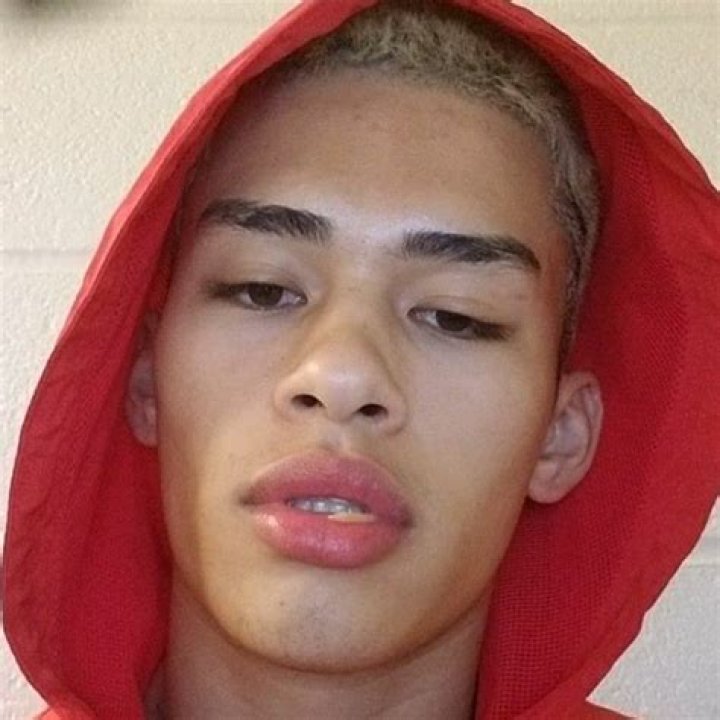 SNEAKO Light skin boys, Just beautiful men, Pretty men
