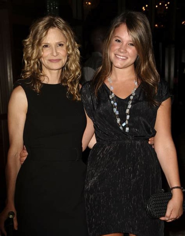 Sosie Bacon Pictures With Her Parents POPSUGAR Celebrity