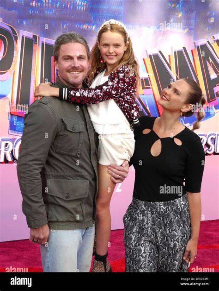 Stephen Amell, Cassandra Jean&rsquo;s Ups and Downs Through the Years