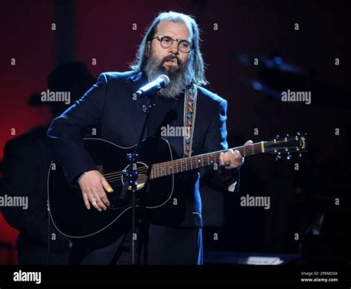 Steve Earle Performs "Christmas in Washington" Studio 360 WNYC Studios