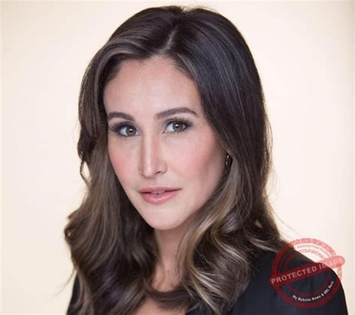Suzanne Marques CBS 2, Bio, Age, Height, Husband, Salary, Net Worth