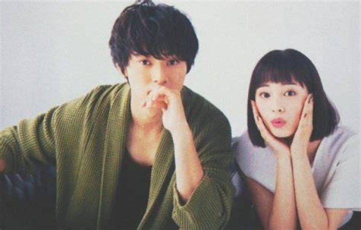 Suzu Hirose and Kento Yamazaki are dating? theHive.Asia