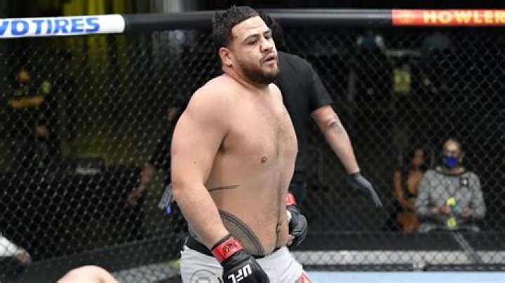 Tai Tuivasa Net Worth in 2022, Salary, Wife, Endorsement Surprise Sports